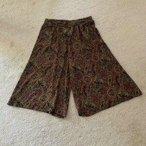 Lucia. Size 14. Challis Goucho Divided Skirt Pants. USA 34"-36" waist. B31